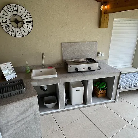 Βίλα Manoir De La Fontaine Saint-jean Crossac